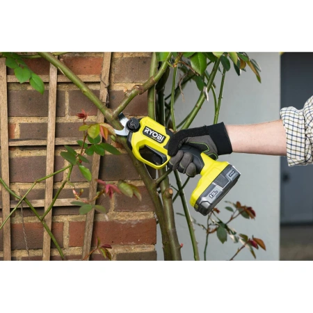 фото аккумуляторный бесщеточный секатор ryobi one+ ry18scxa-0 5133005025