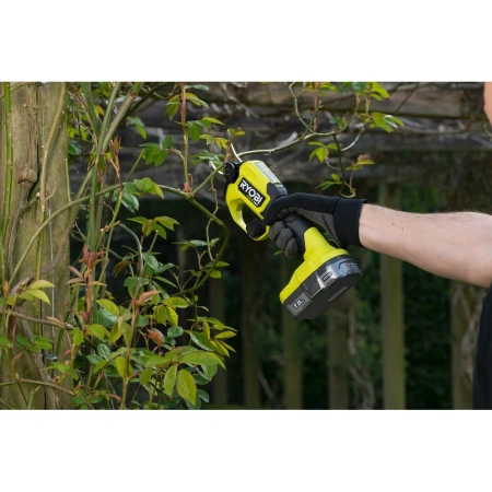фото аккумуляторный бесщеточный секатор ryobi one+ ry18scxa-0 5133005025