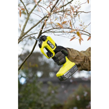 фото аккумуляторный бесщеточный секатор ryobi one+ ry18scxa-0 5133005025
